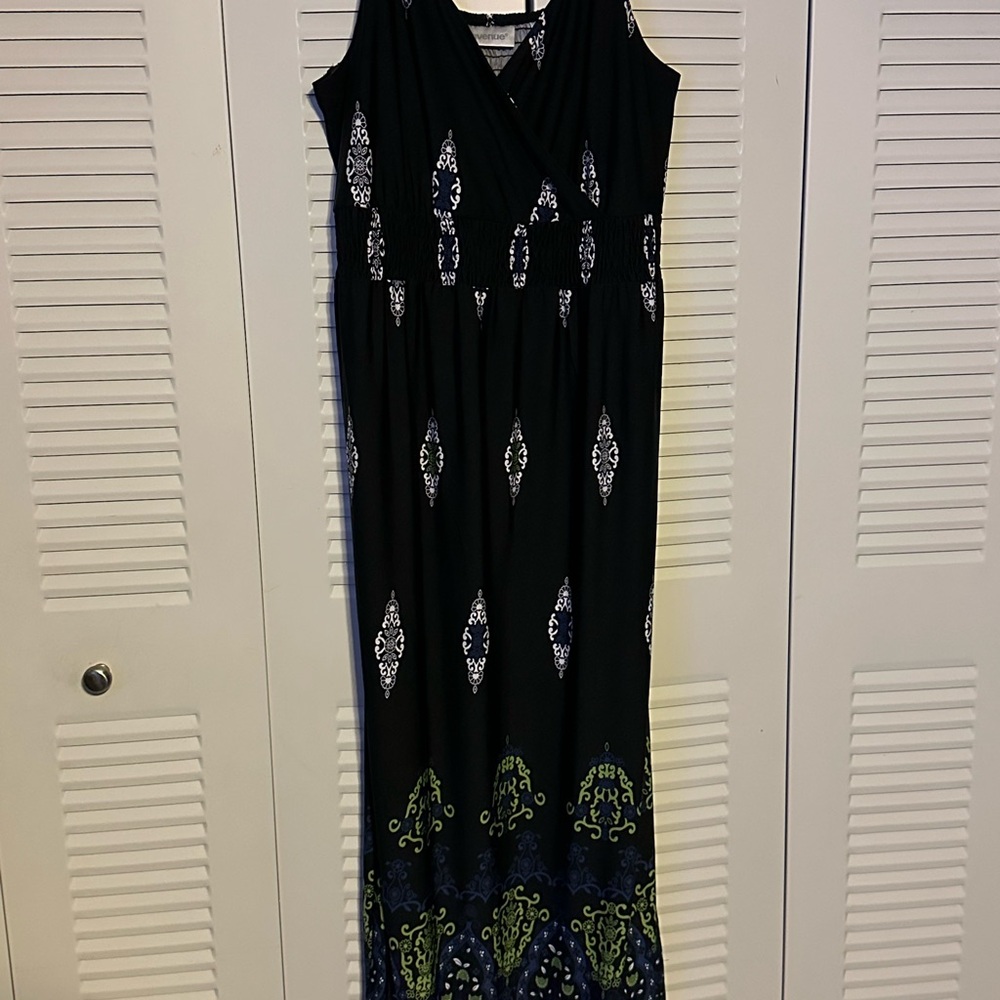Avenue Black and Green Patterned Maxi Dress